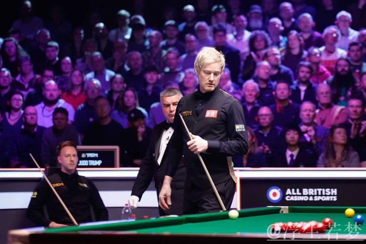 特鲁姆普与塞尔比对决:斯诺克英锦赛巅峰之战 特鲁姆普与塞尔比对决:斯诺克英锦赛巅峰之战